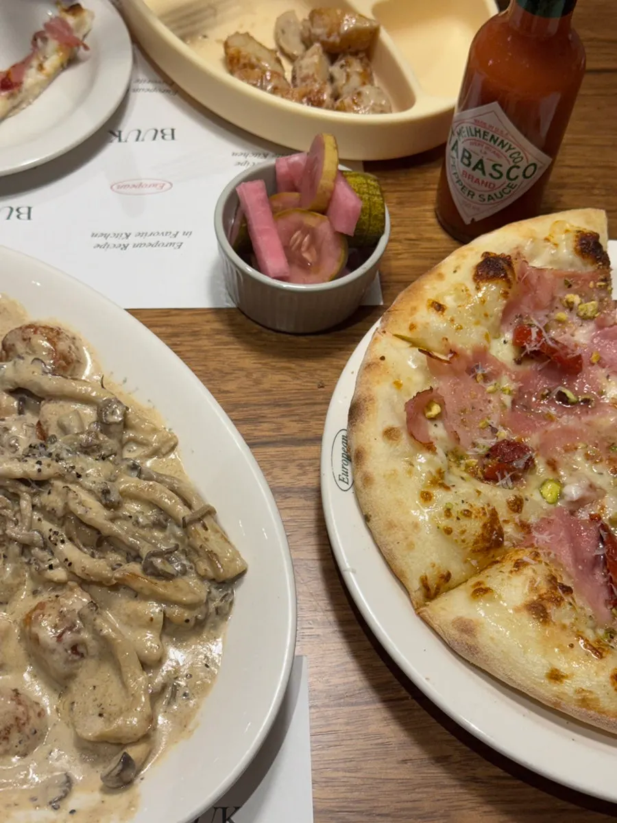 Italian dishes enjoyed for outlet lunch