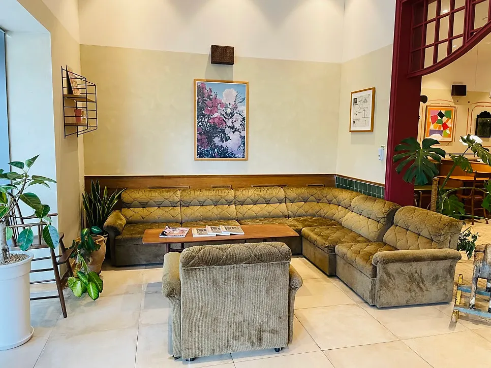 Cozy sofa in the Bueokgan waiting area