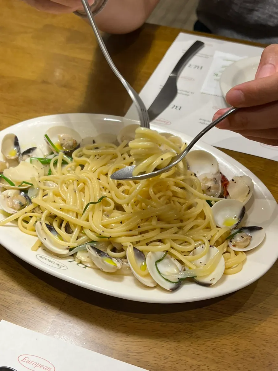 Vongole pasta with savory clam flavor