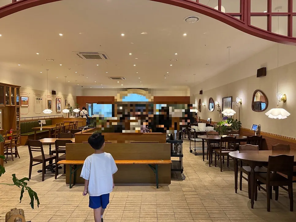 Spacious Bueokgan interior with high ceilings