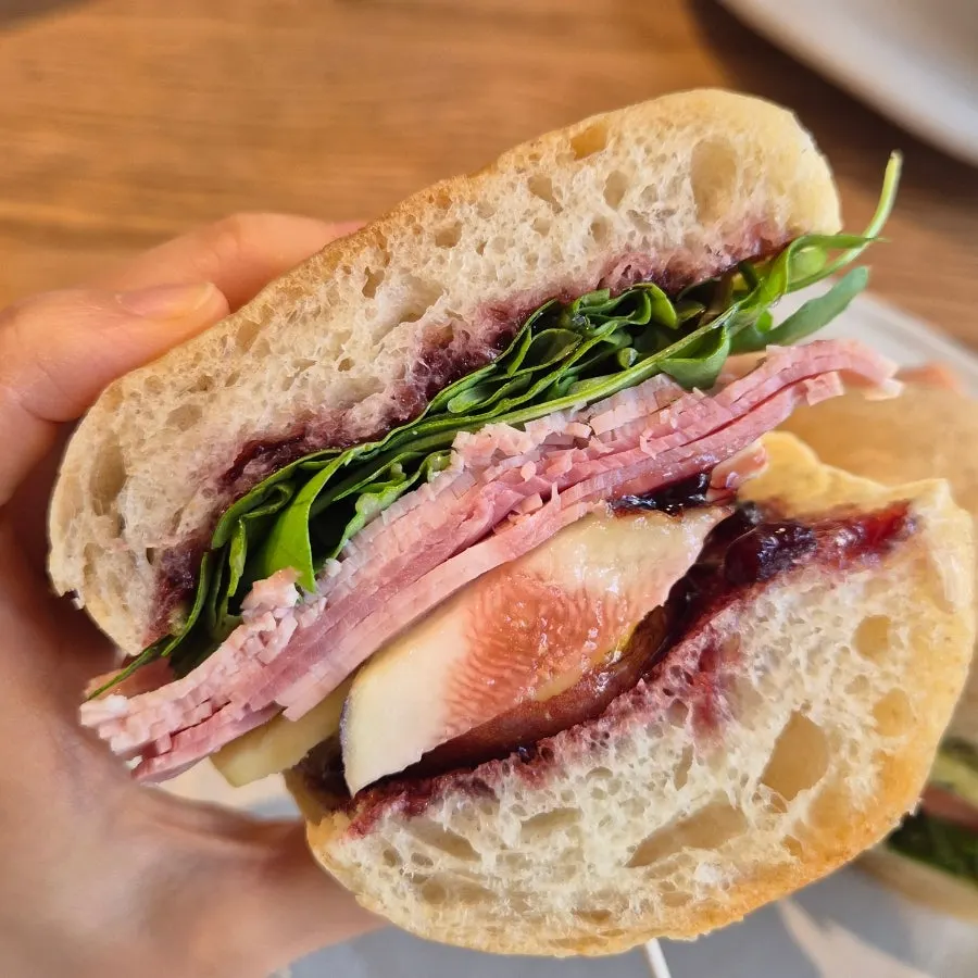 Fresh fig jambon-beurre sandwich