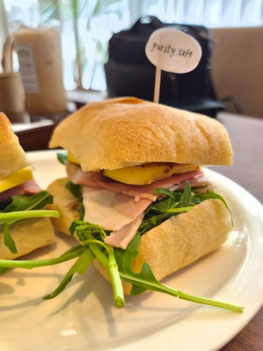 A plate of fig sandwich