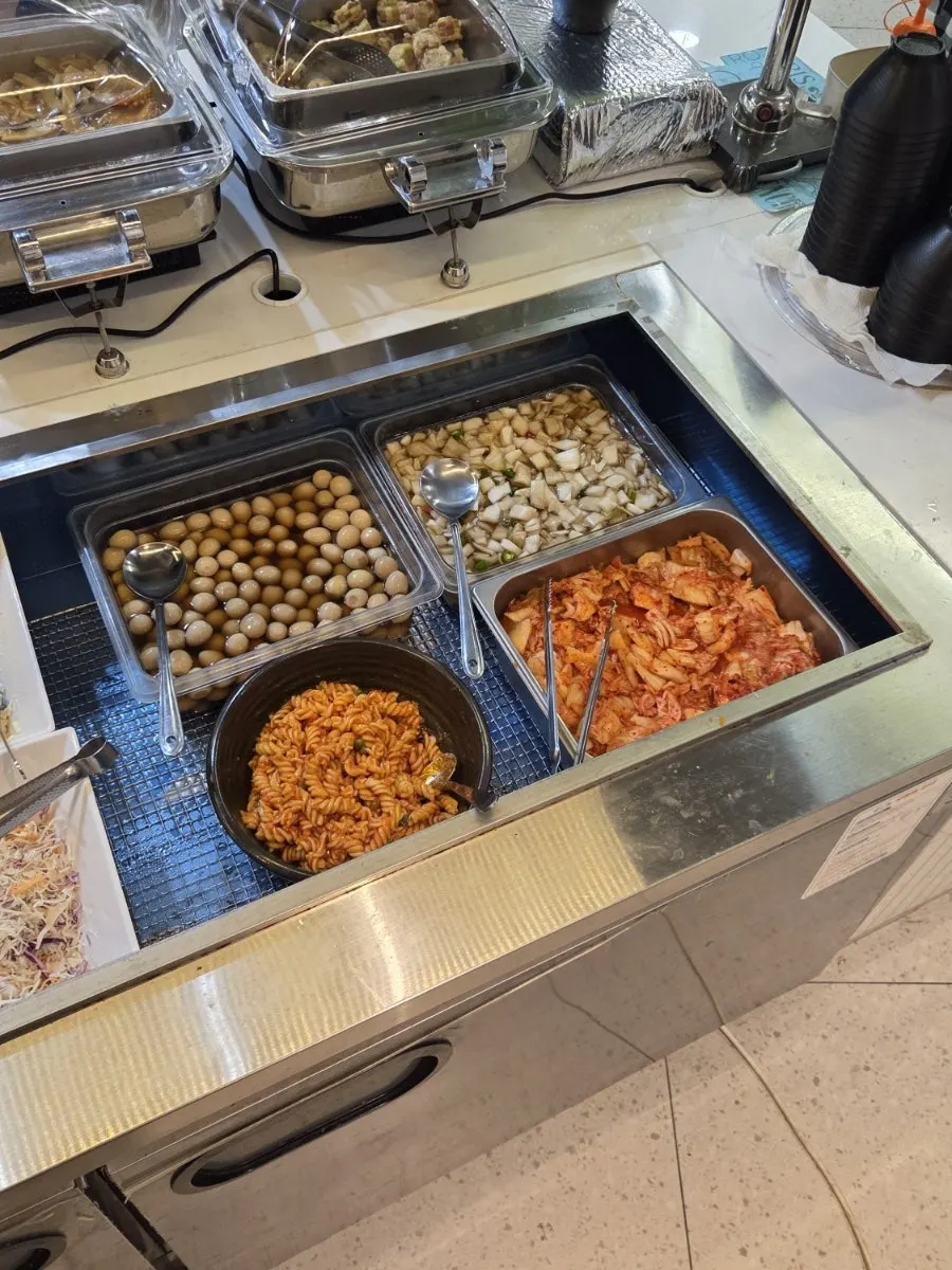 Fried and stir-fried items at the self-serve bar