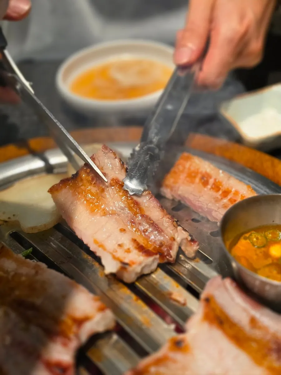 Pork ribs sliced into bite-sized pieces