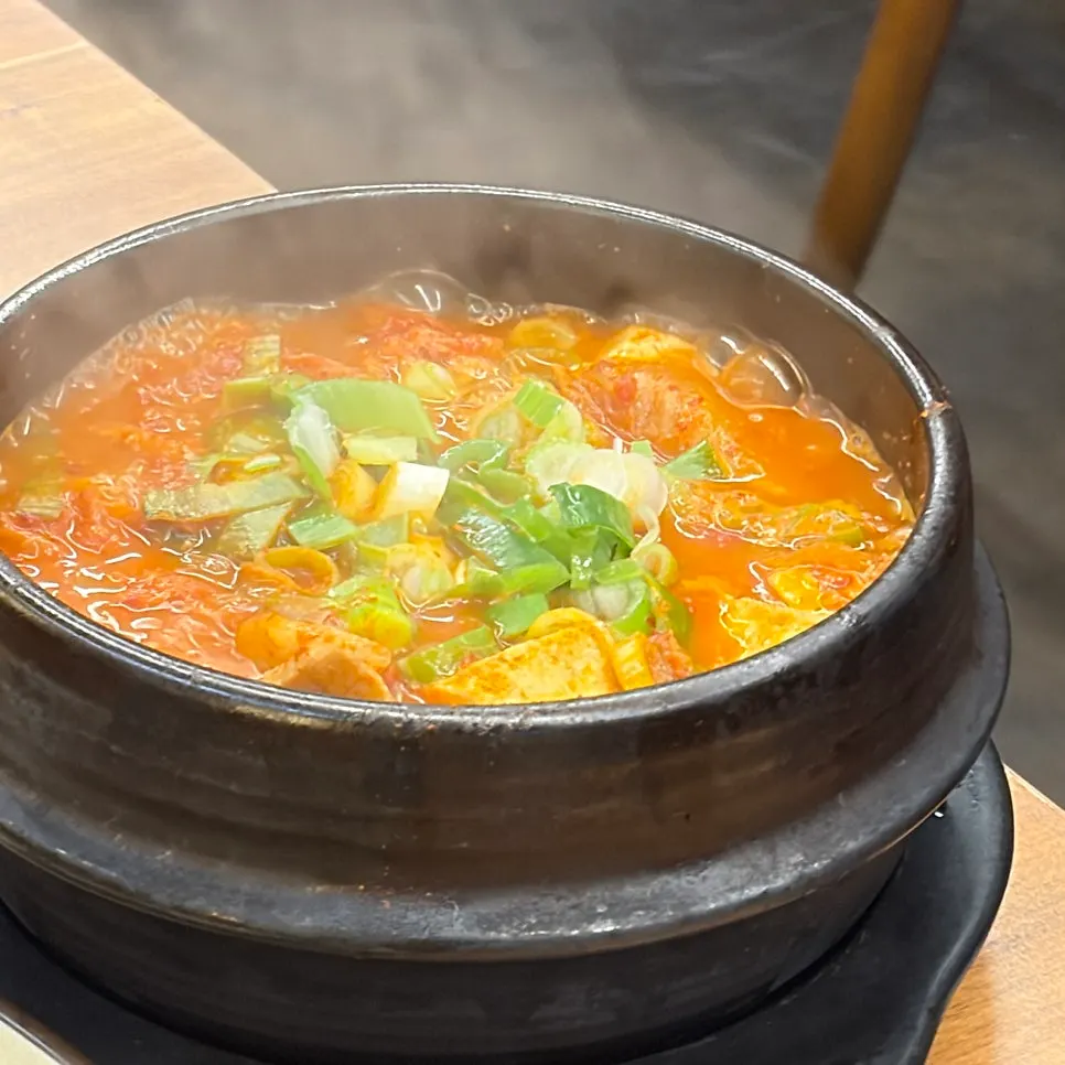 길돈 테이블에 차려진 마지막 한 상