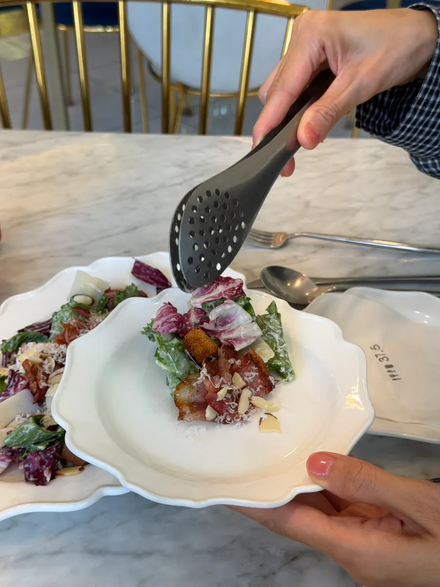 Caesar salad with crisp vegetables