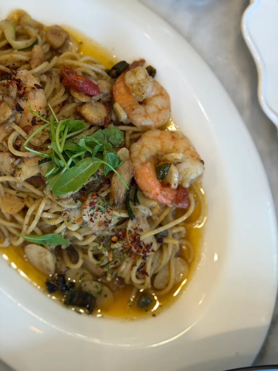 Oil pasta with Cheongyang chili peppers and anchovies