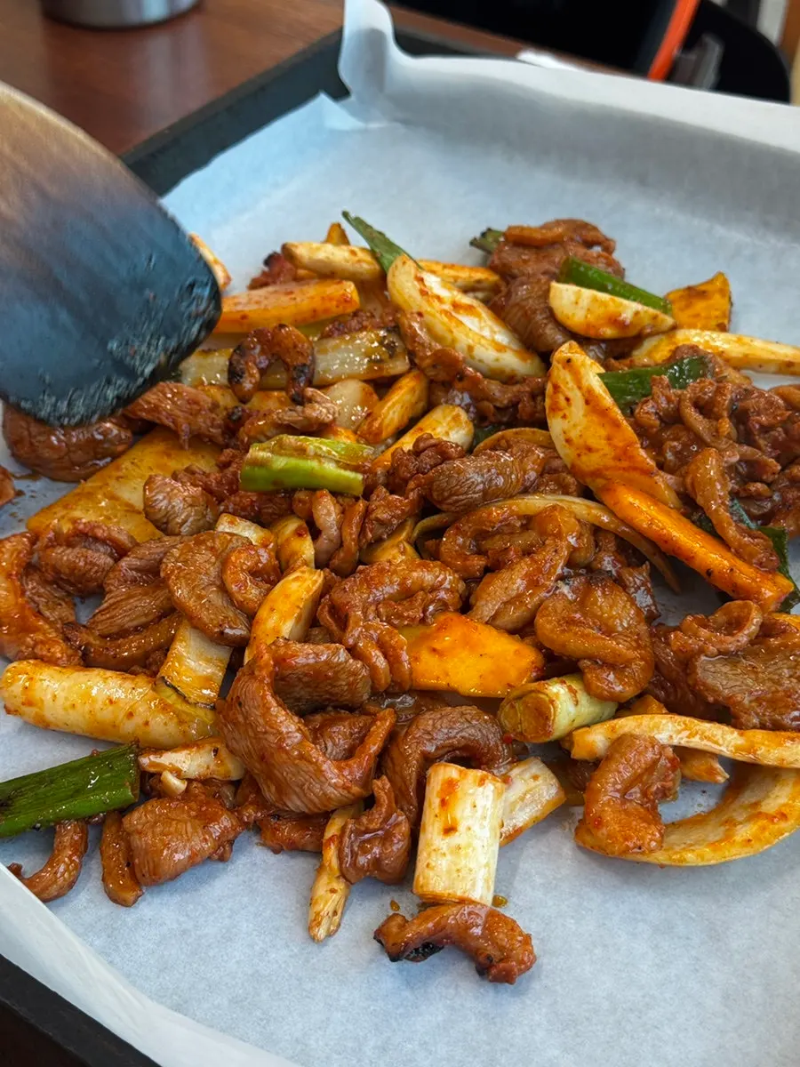 Duck jumulleok with mushroom and zucchini added