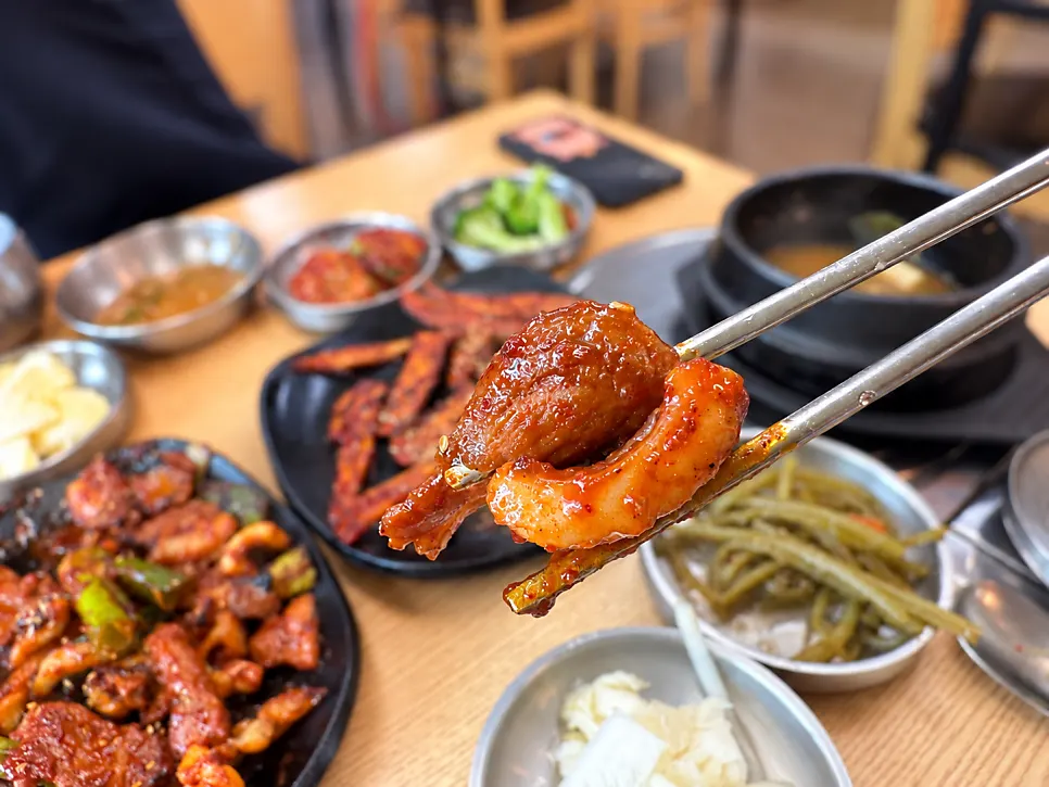 Thickly sliced domestic squid
