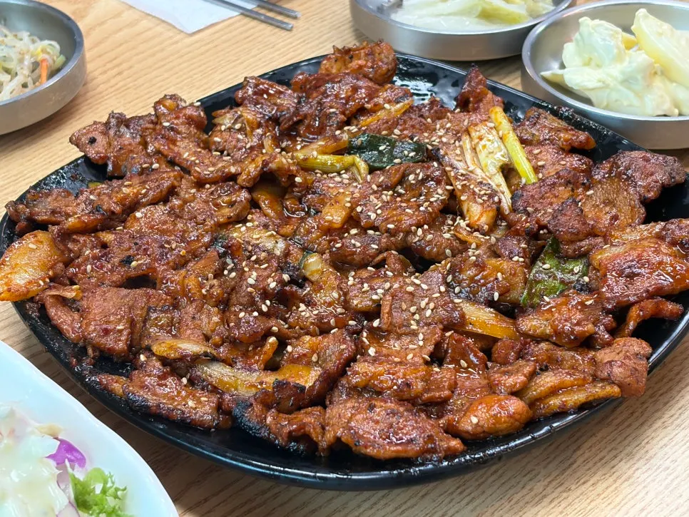 살코기 비율이 좋은 양념 석쇠불고기 클로즈업