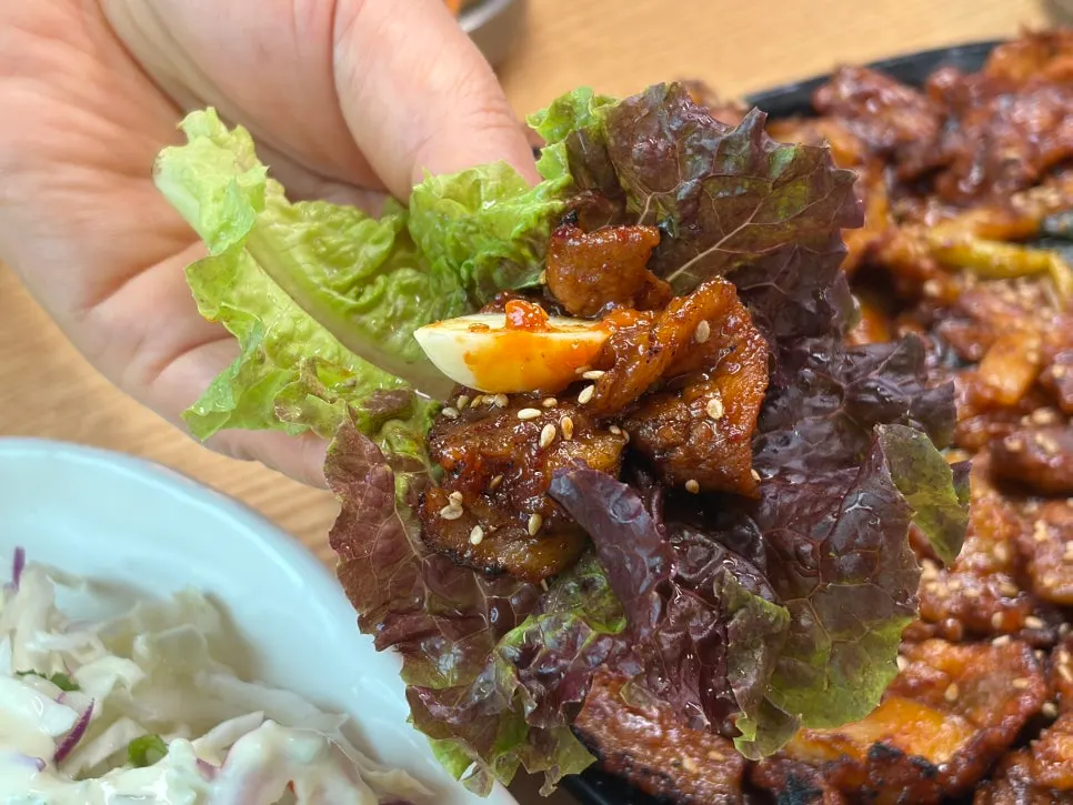 불향 입은 석쇠불고기 한 점