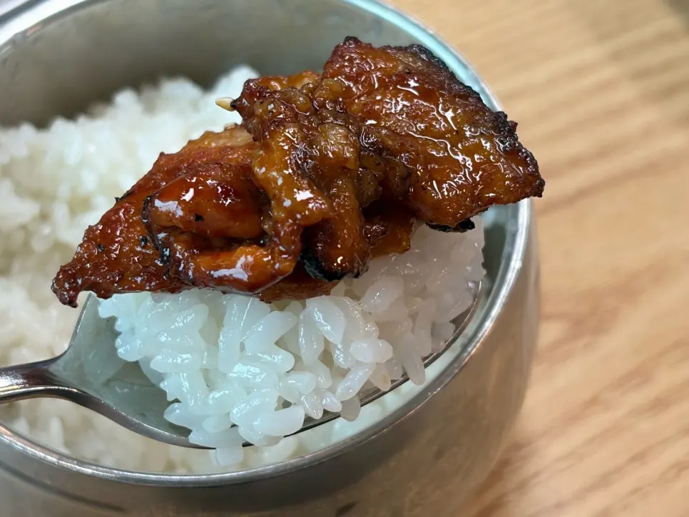 윤기 도는 수향미 밥과 석쇠불고기