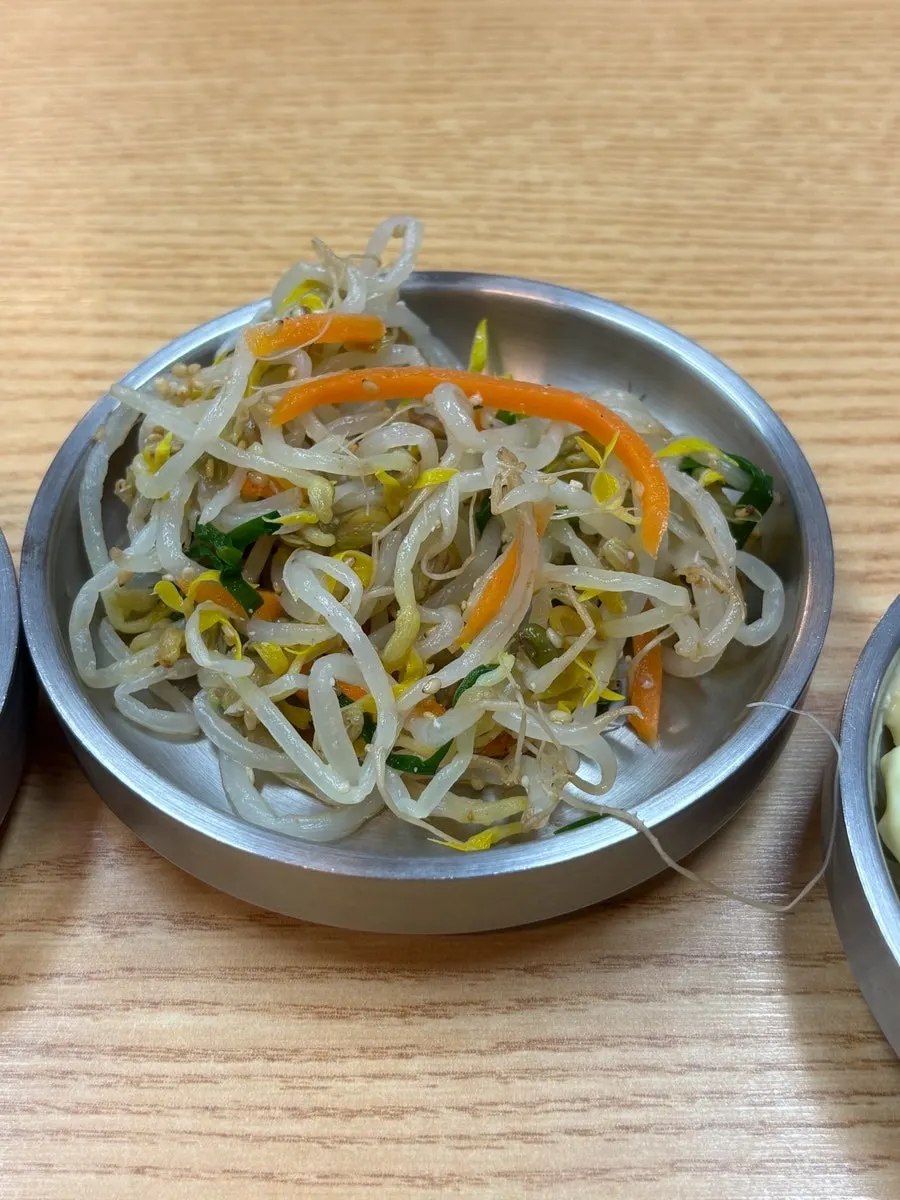 석쇠불고기와 함께 나온 반찬