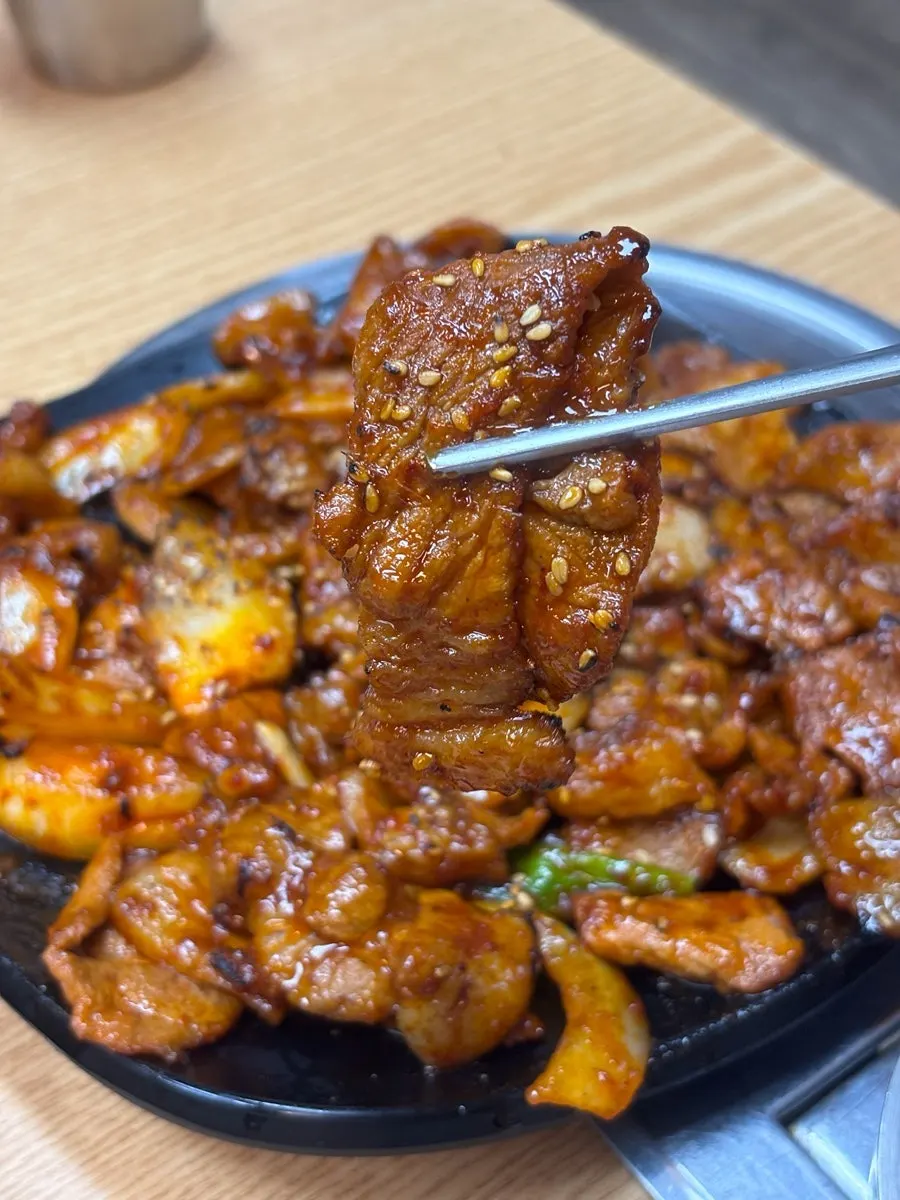 연탄불에 구운 암돼지 석쇠불고기 양념