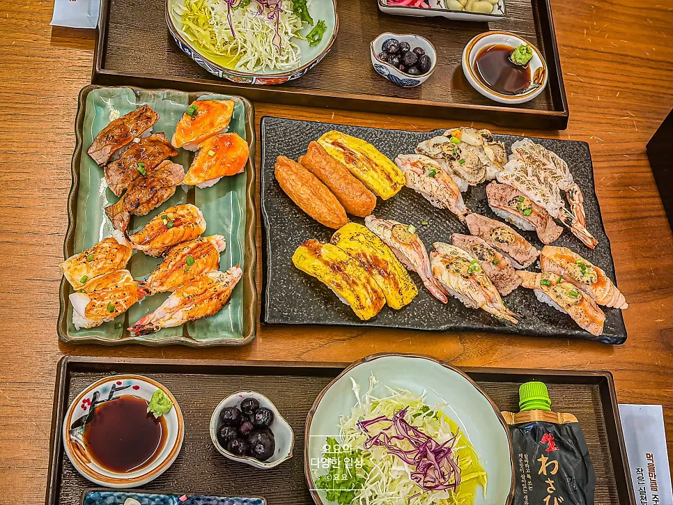 27-piece flame-seared sushi set with chosen sauce and side