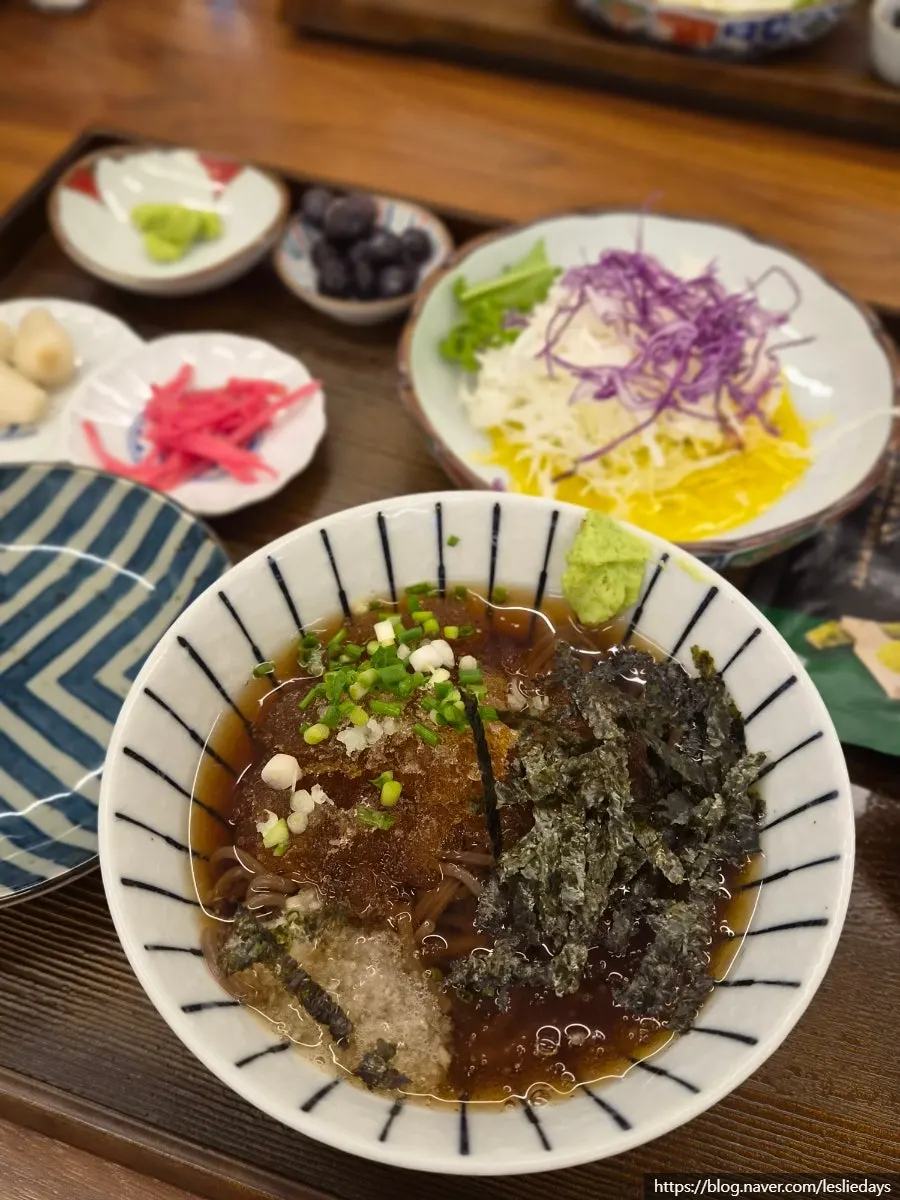 Cold soba included in the set