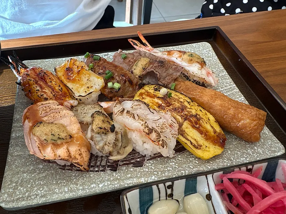 스시화 불초밥세트 한 상 구성