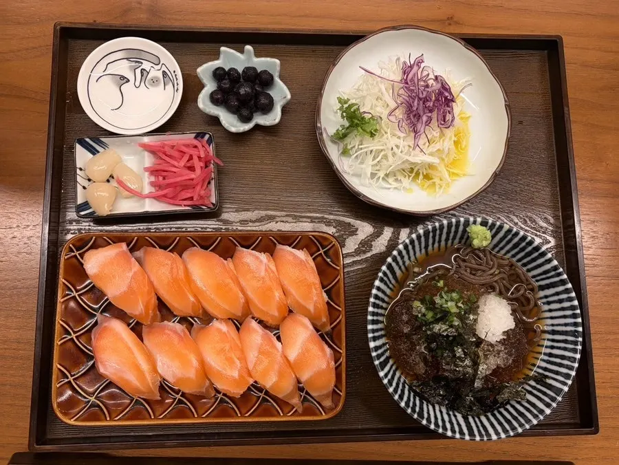 A plate of Sushi Hwa's salmon sushi set