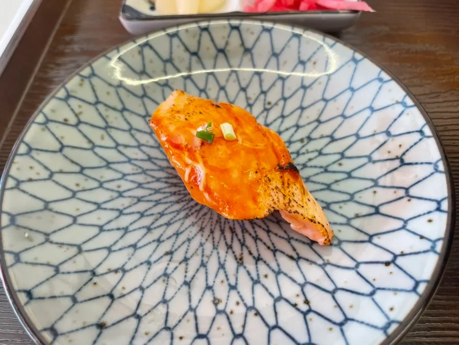 Salmon aburi flame-seared sushi