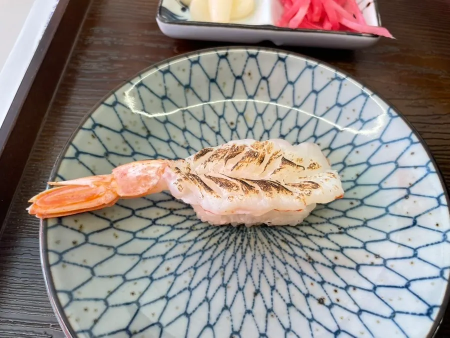 Squid flame-seared sushi and the final plate of the set
