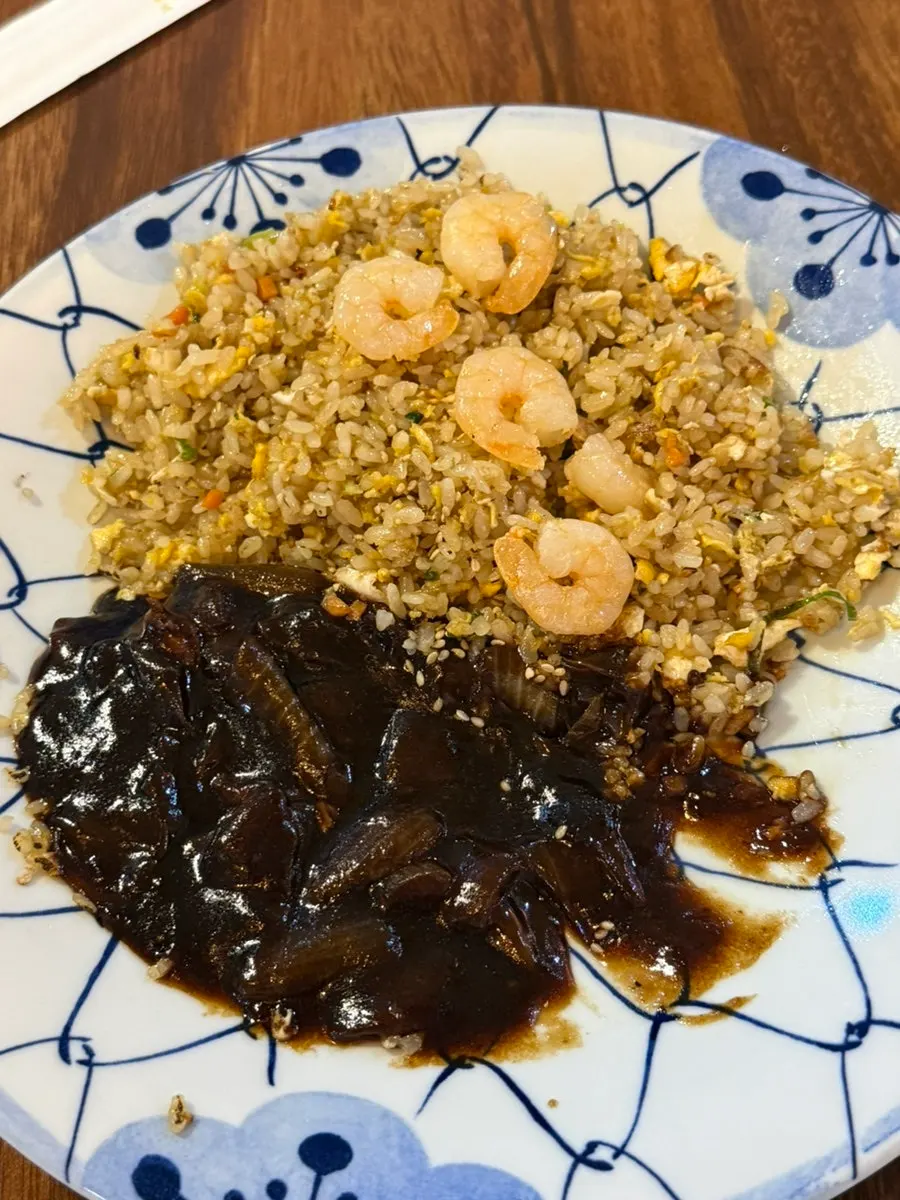 Fresh sirloin tangsuyuk included in the course