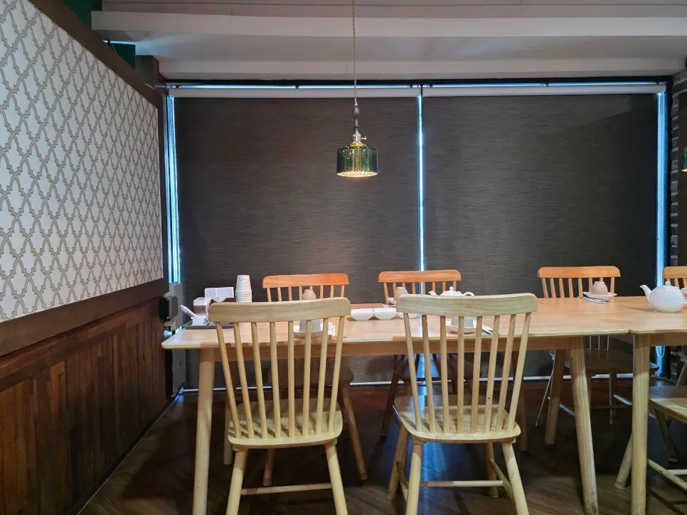 Private room interior at Dongbaek