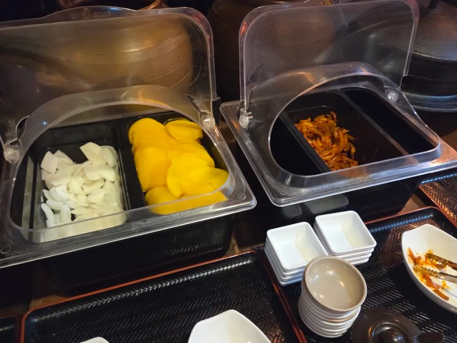 동백 식사 메뉴 안내판
