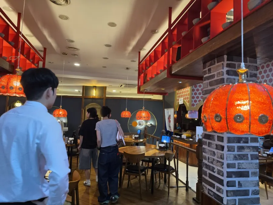Elegant Chinese restaurant interior