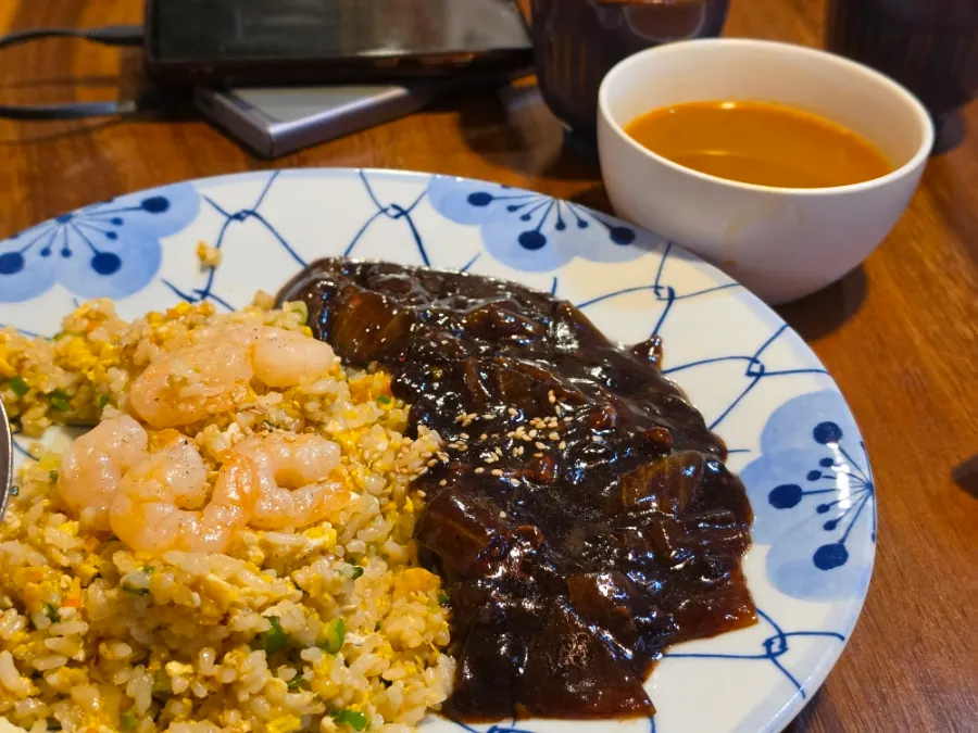 Jjamppong broth served alongside the fried rice