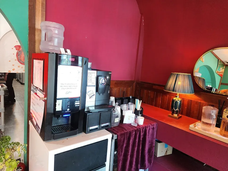 Coffee machine set up near Dongbaek's entrance
