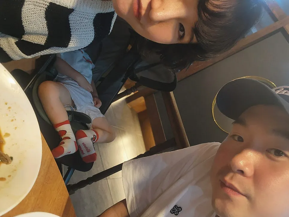 Dongbaek's hall table after finishing the meal