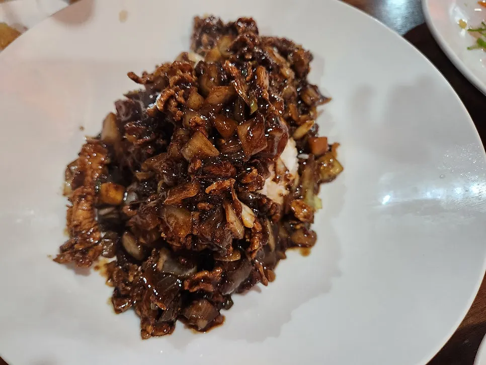 Dongbaek菜色特寫
