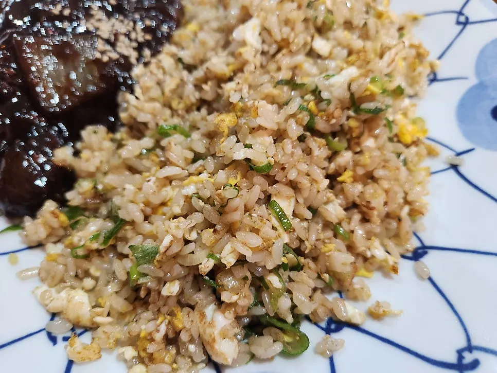 搭配炒飯上桌的炒馬麵湯