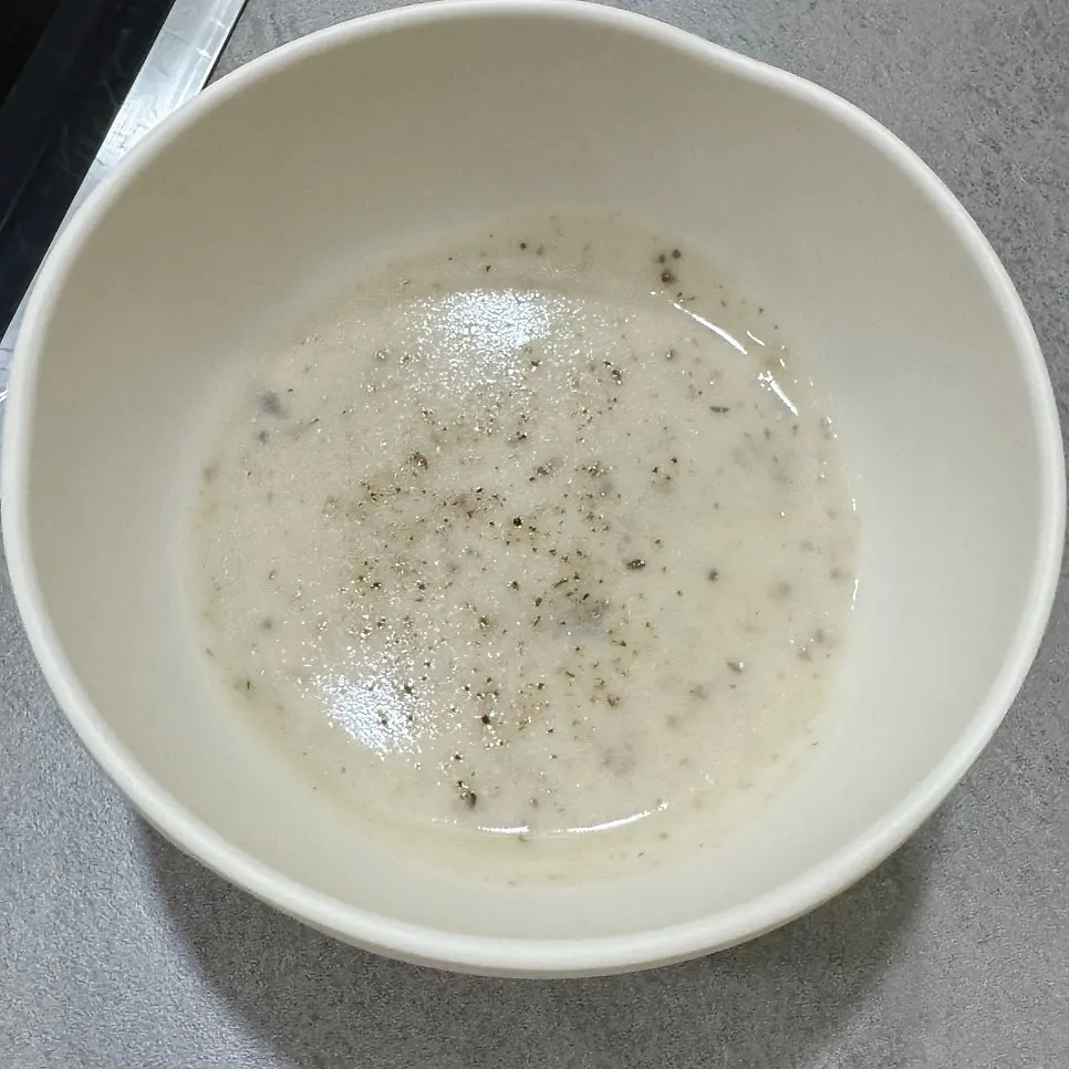 기본 상차림이 차려진 테이블
