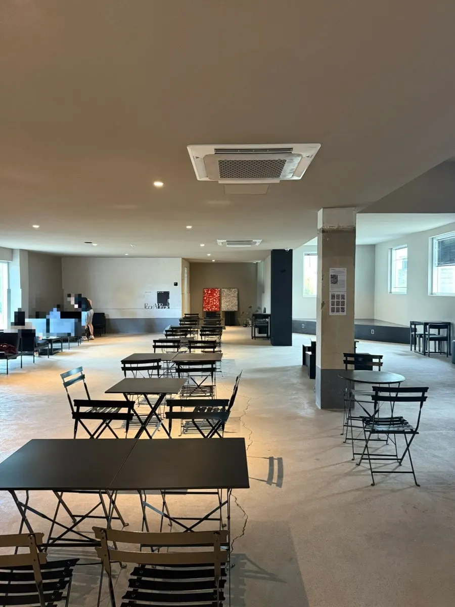 Information panel about the exhibition and the artist