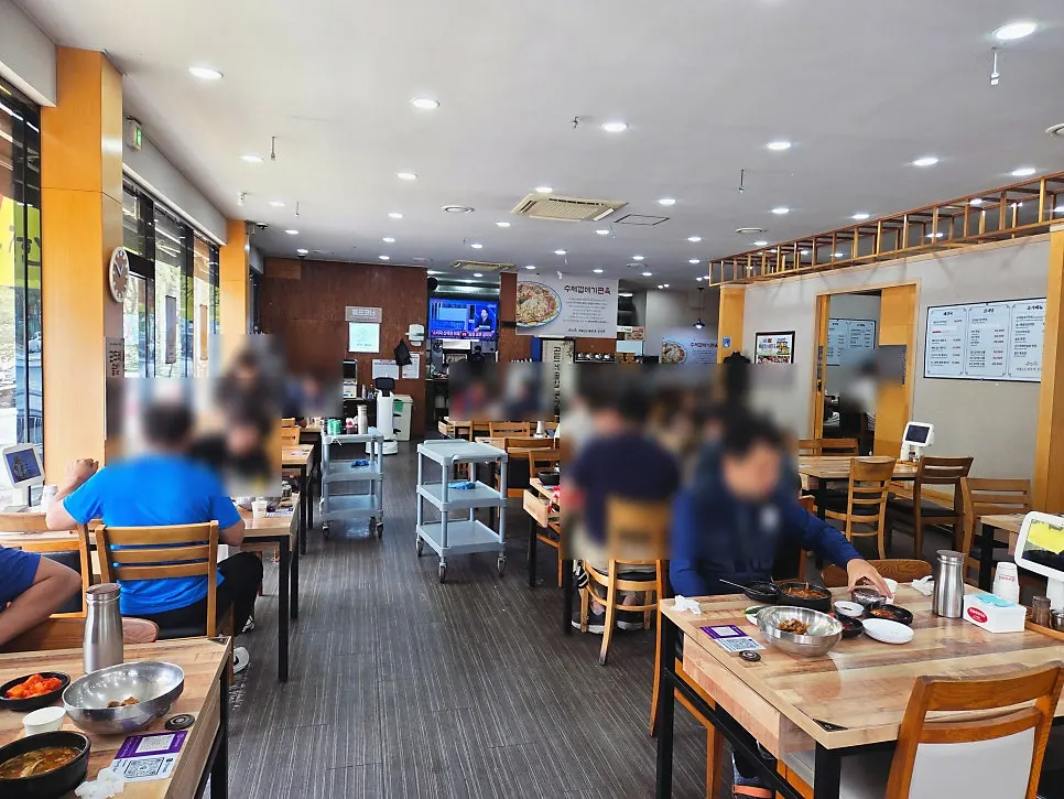 Spacious interior hall with generous table spacing