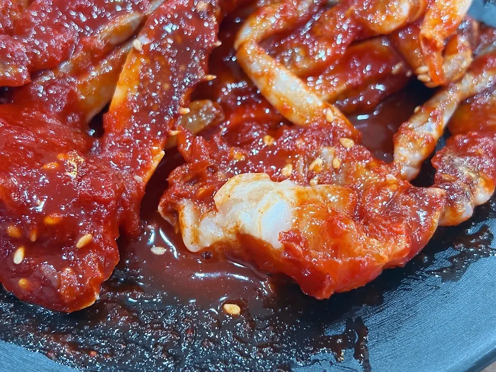 감자탕 한상의 곁들임 구성