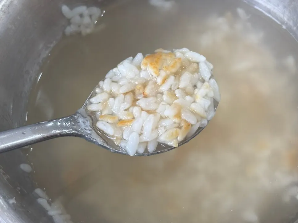 A bowl of sungnyung to finish the meal