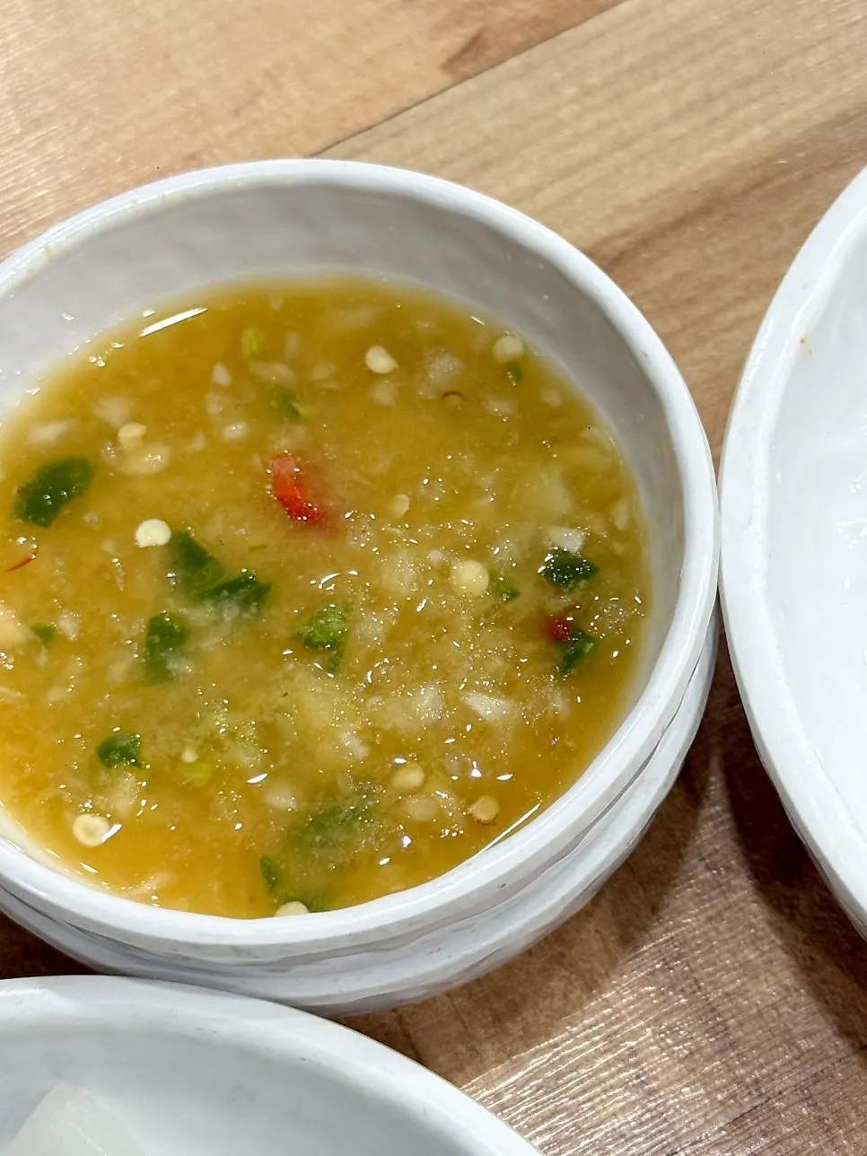 겉절이와 깍두기, 맛보기 편육