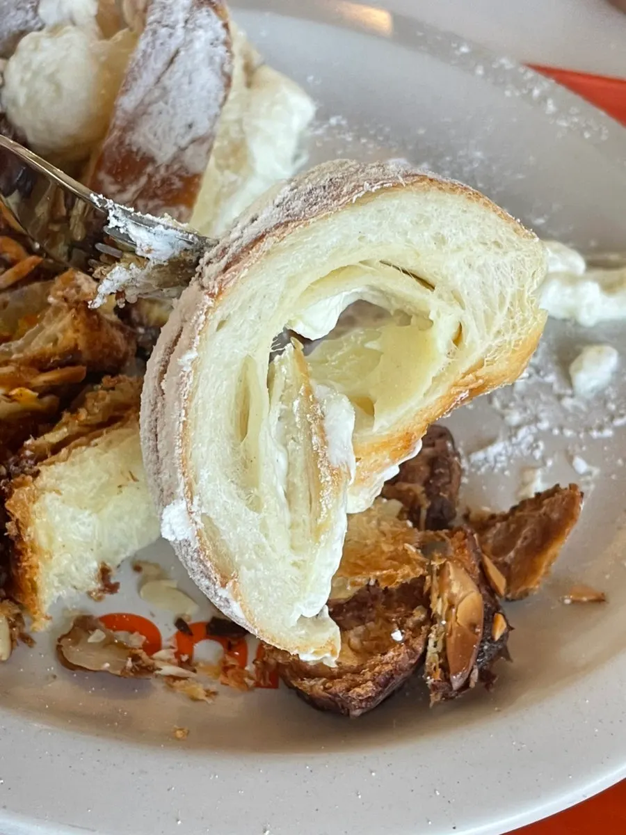 Yuja slush paired with croissant