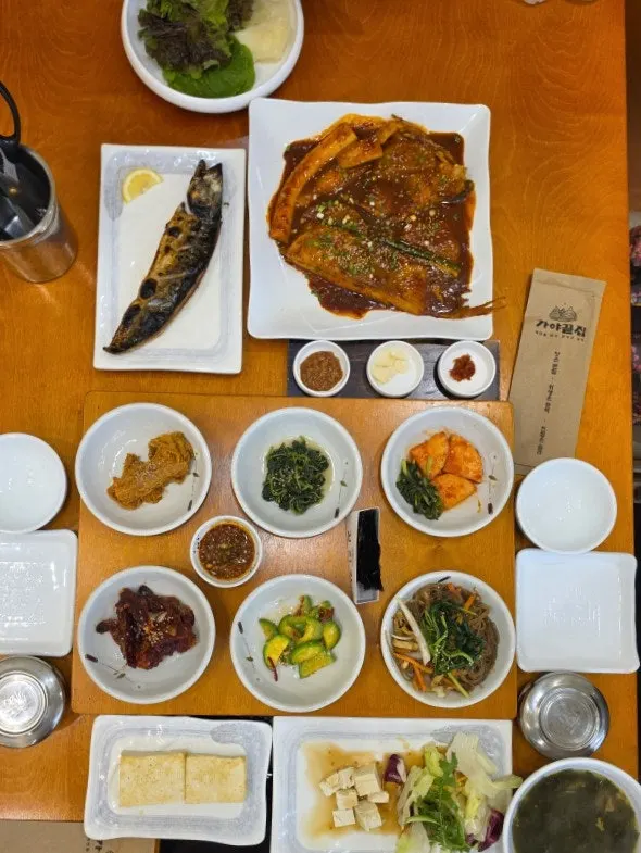 Plate of braised skate at Gaya Kkeutjip