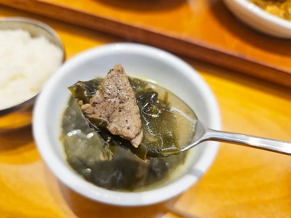 신안 곱창김에 싸 먹는 고등어구이