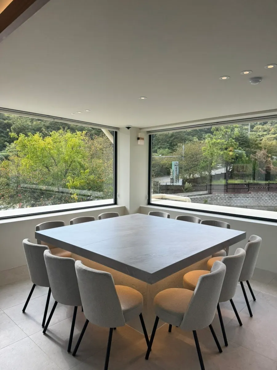 12-seat group table on the second floor
