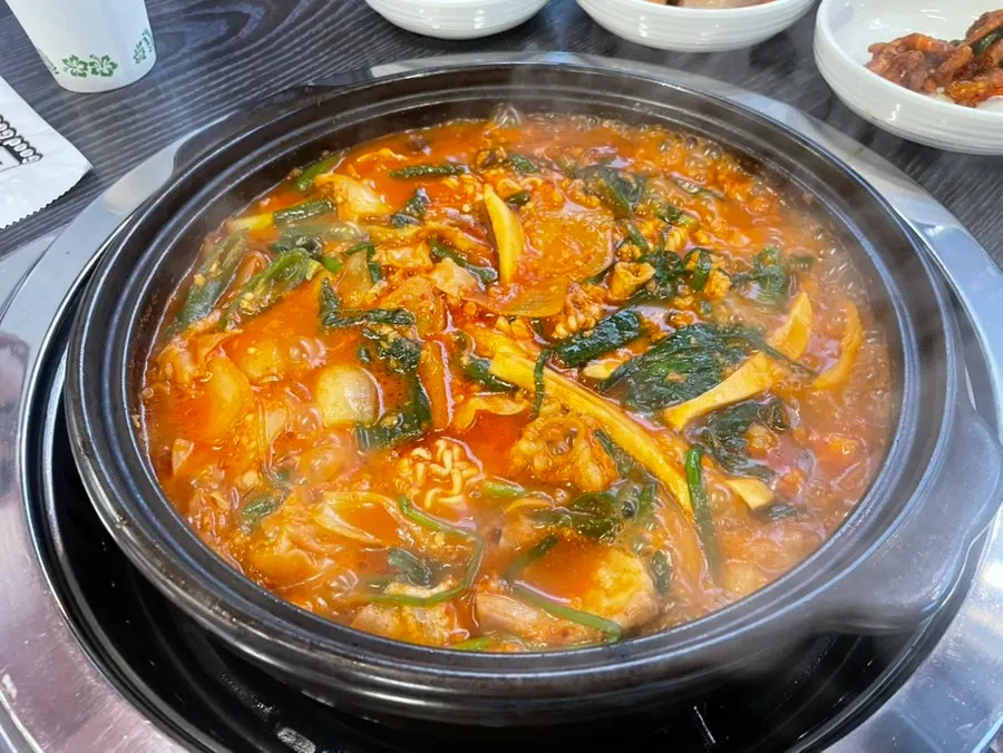 Ramen noodles ordered for the hot pot