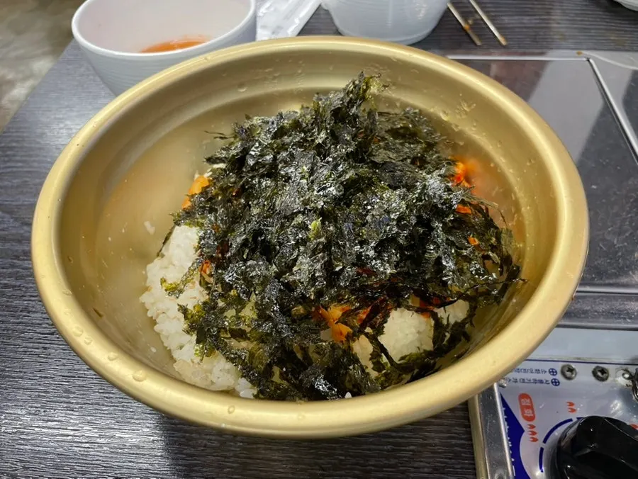 Tripe hot pot with glass noodles and generous ingredients
