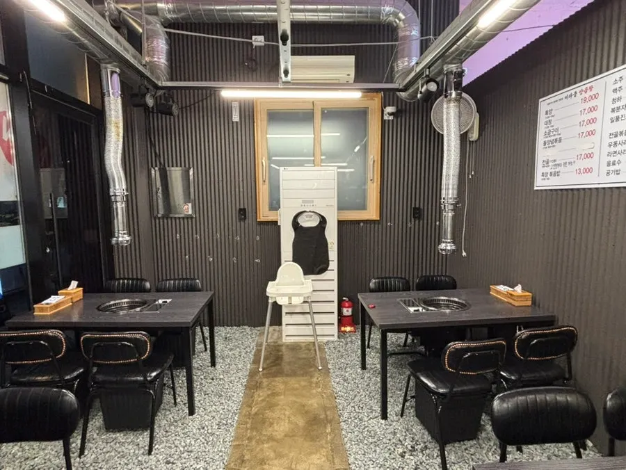 Spacious seating suitable for a group dinner