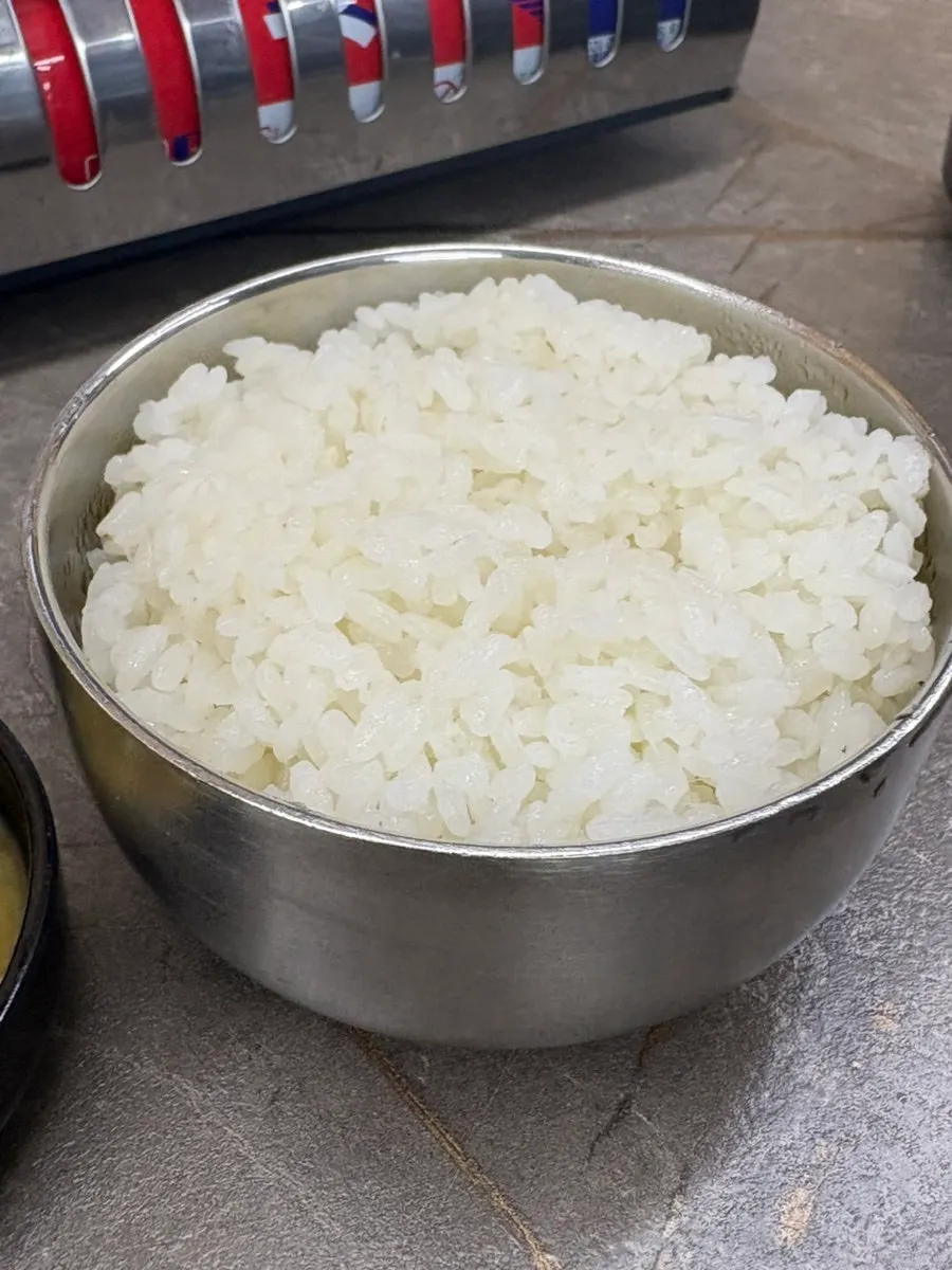 Dipping sauce with onion and garlic for the meat