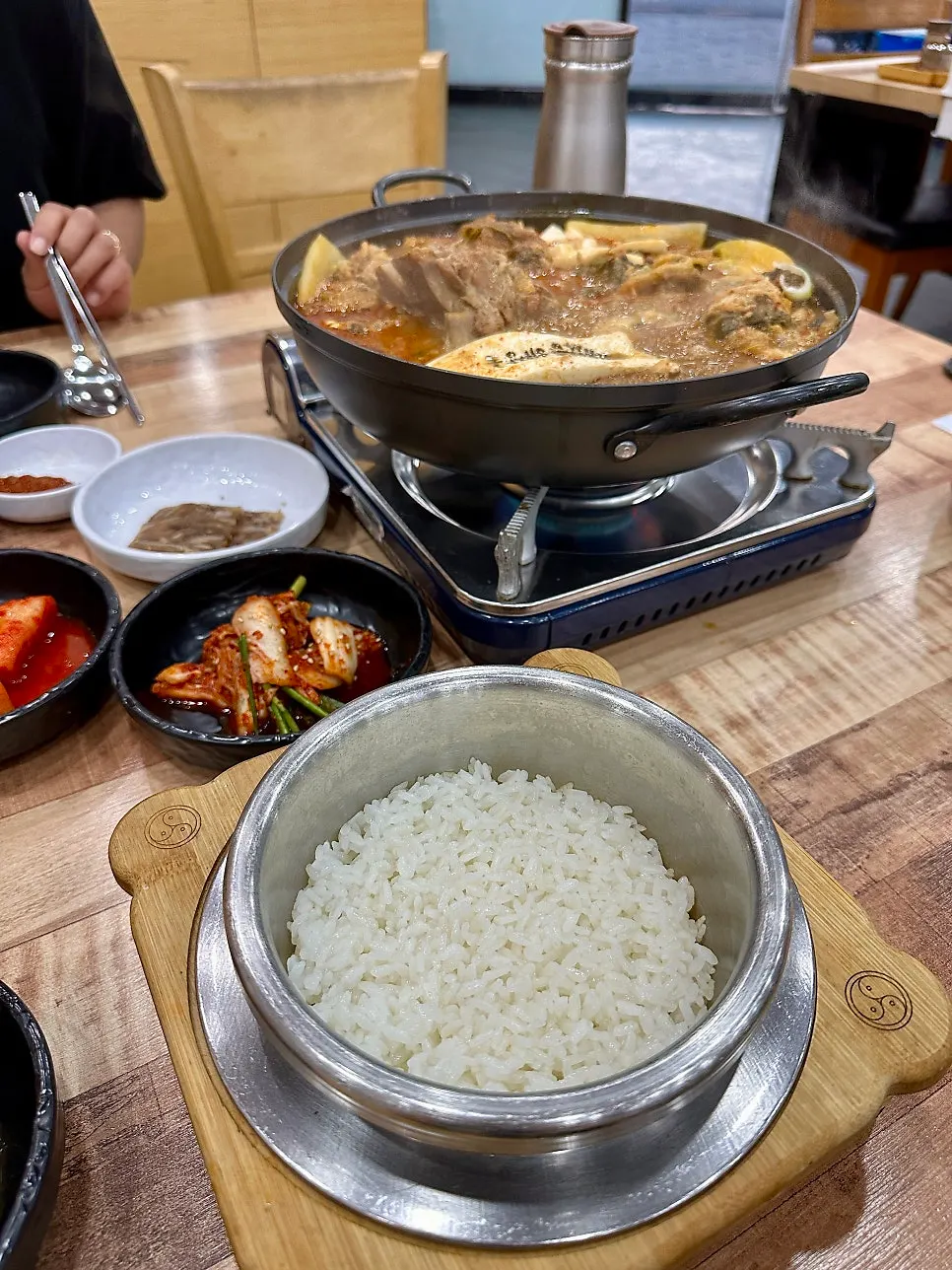 뼈에서 잘 분리되는 감자탕 고기