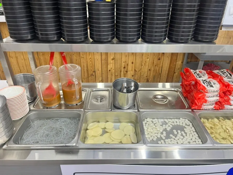 Free self-serve gamjatang add-in station