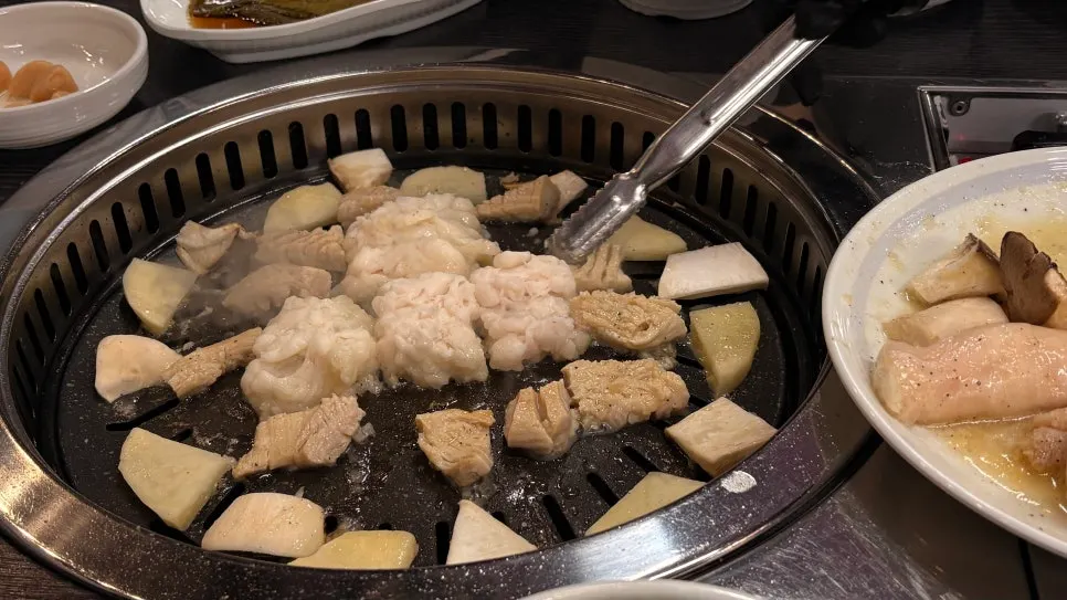마늘 양념 특양과 대창